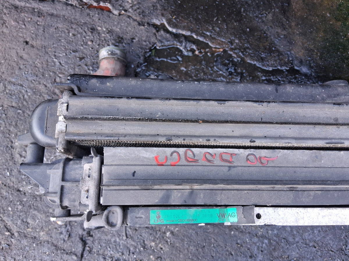 SEAT LEON MK2 2009 CUPRA 2.0 PETROL RADIATOR RADPACK 1K0820411