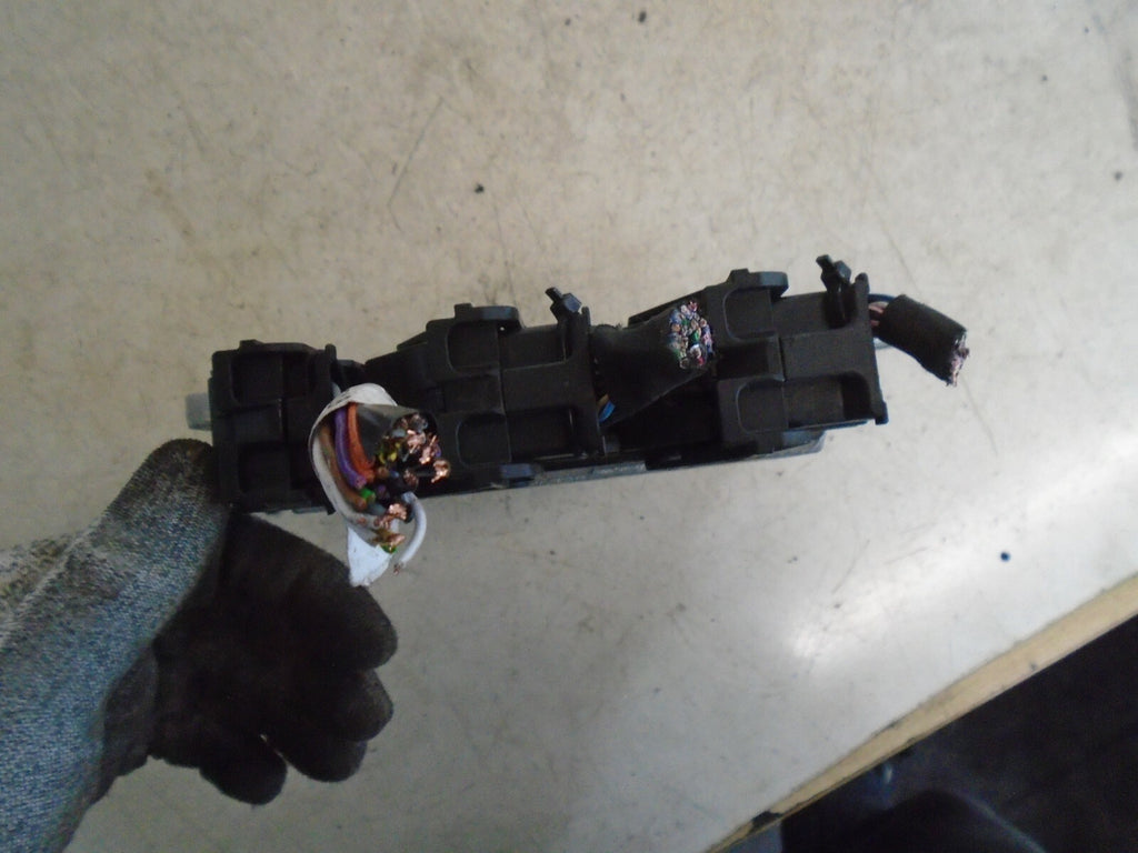 RENAULT CLIO MK4 ECU CONTROL MODULE 237102982S
