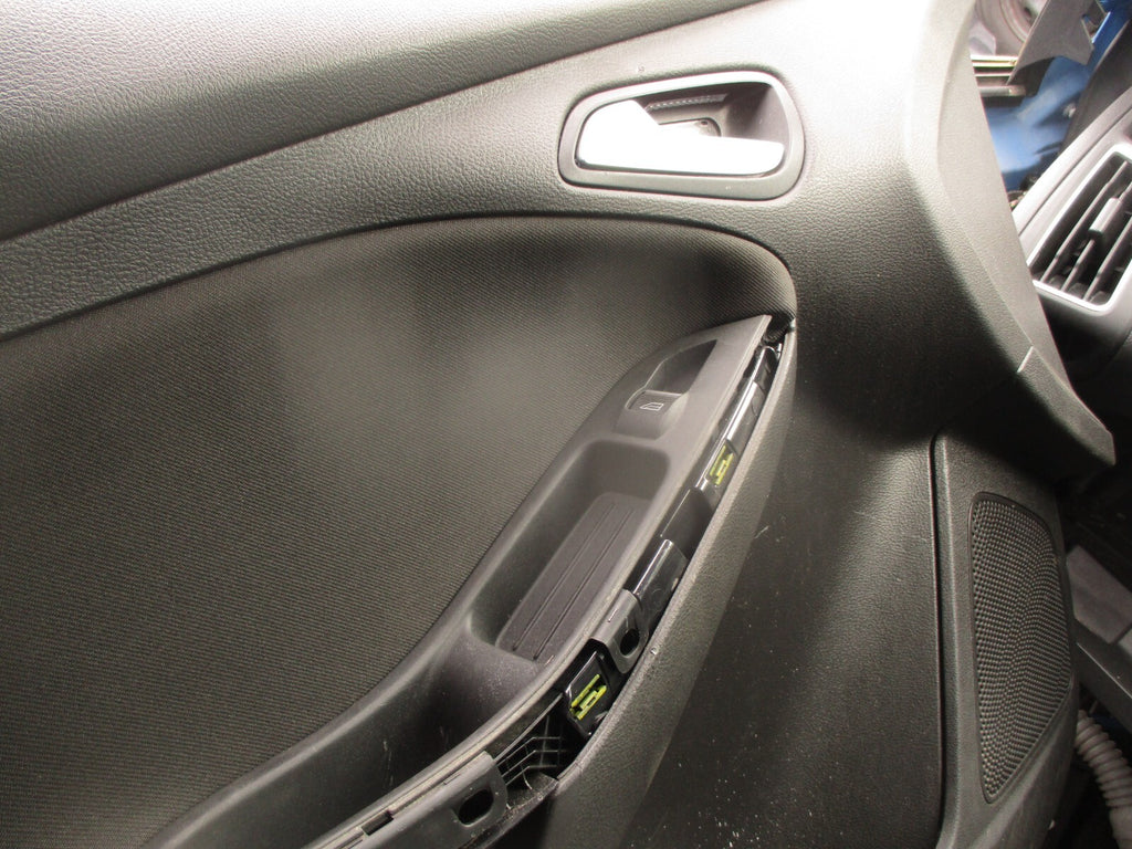 2017 FORD FOCUS MK3 NSF PASSENGER SIDE FRONT LEFT DOOR CARD