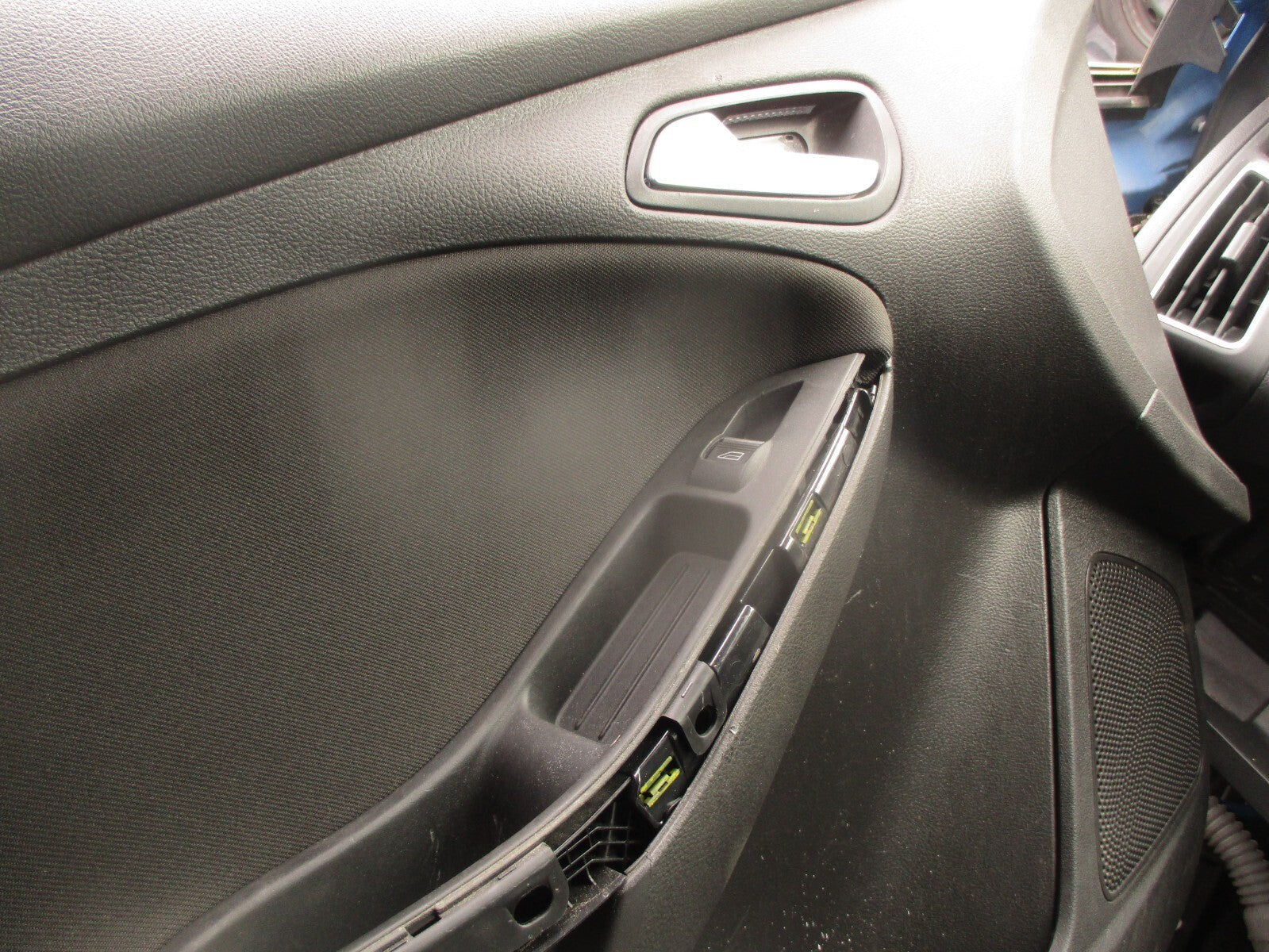 2017 FORD FOCUS MK3 NSF PASSENGER SIDE FRONT LEFT DOOR CARD