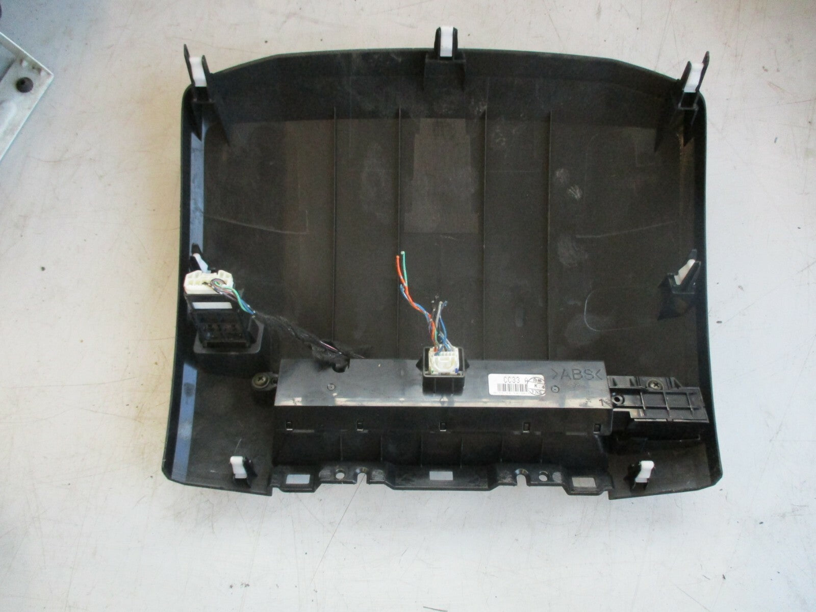 MAZDA 5 MK2 2006 DASH TRIM SURROUND DIGITAL DISPLAY CLOCK SCREEN HAZARD SWITCH