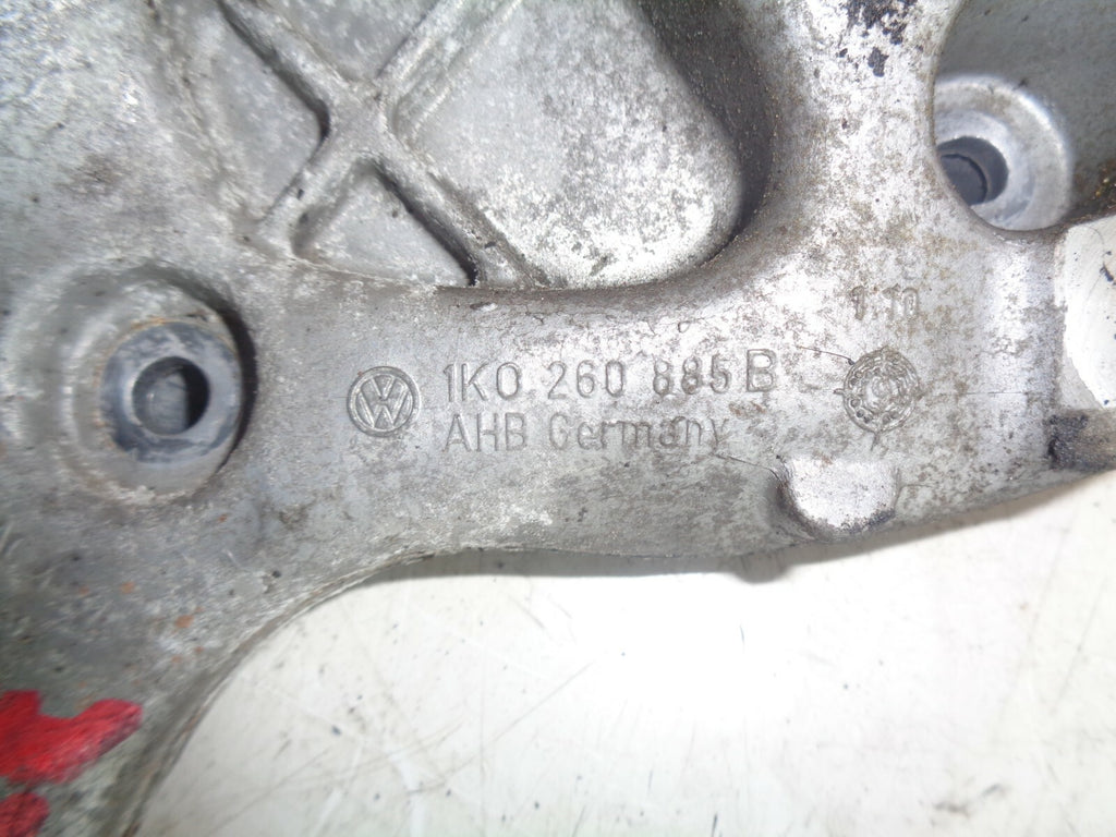 VW VOLKSWAGEN SCIROCCO 2011 1.4PETROL TSI PULLEY BELT TENSIONER MOUNT 1K0260885B