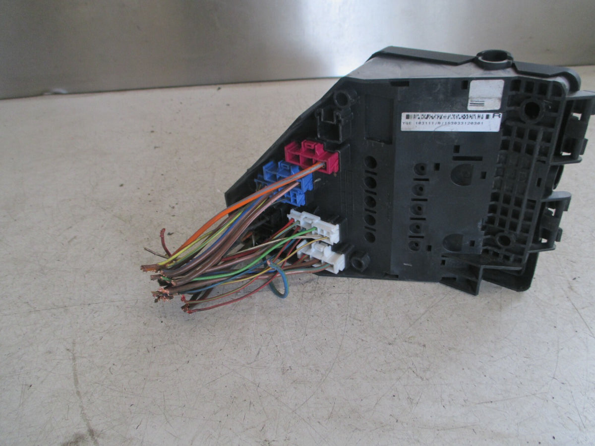 MG ZT-T 190 2002 FUSE BOX