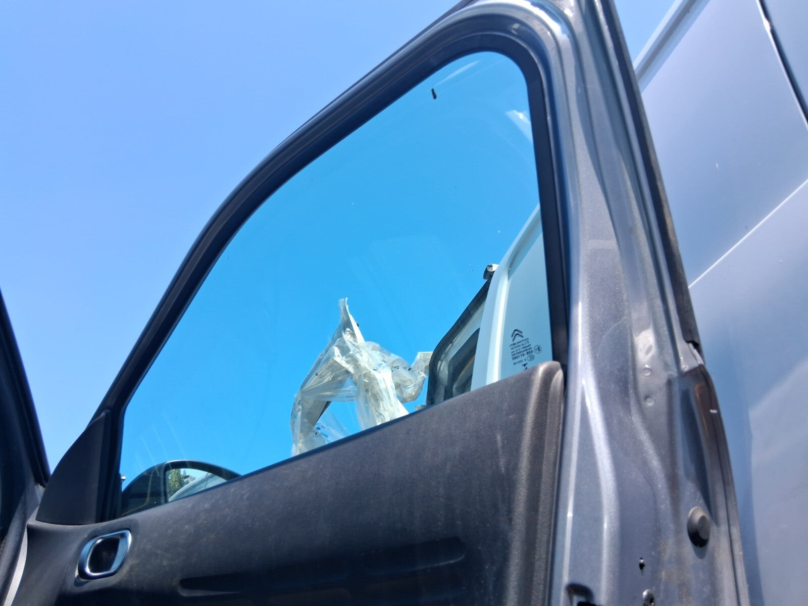 2020 CITROEN C4 CACTUS OSF DRIVER SIDE FRONT RIGHT WINDOW GLASS