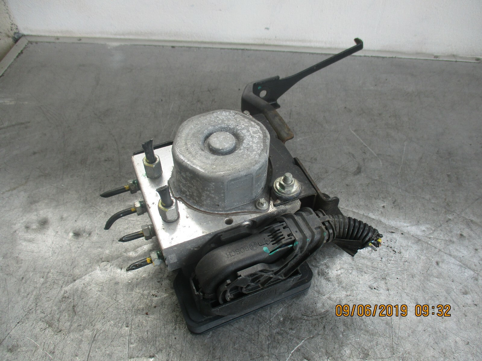 NISSAN MICRA K13 (MK4) ABS PUMP & CONTROL MODULE 476603HN5