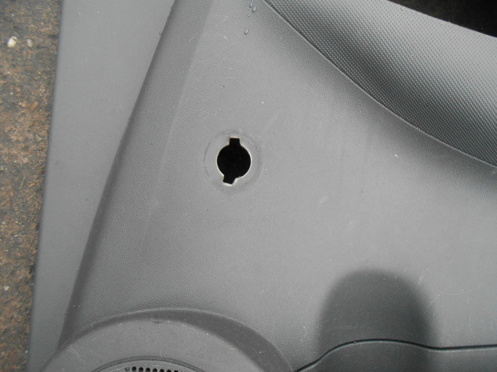 FIAT FIORINO 225 2011 OS DRIVER SIDE GREY PLASTIC DOOR CARD INTERIOR PANEL