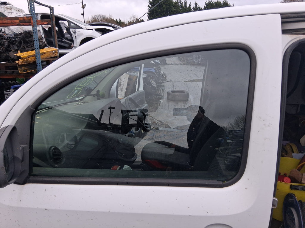 2016 MERCEDES CITAN W415 NSF PASSENGER SIDE FRONT LEFT WINDOW GLASS