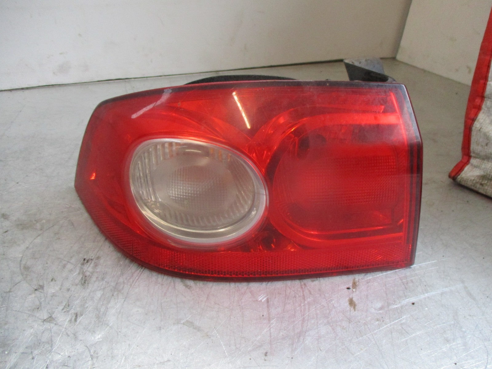 RENAULT LAGUNA MK2 2007 FACELIFT NSR PASSENGER SIDE REAR OUTER BRAKE LIGHT