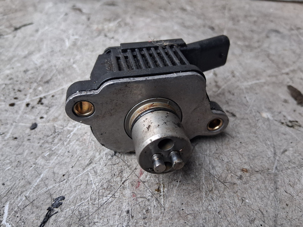 SEAT IBIZA MK5 2018 6F KJ CAMSHAFT SOLENOID VALVE 04E906048A