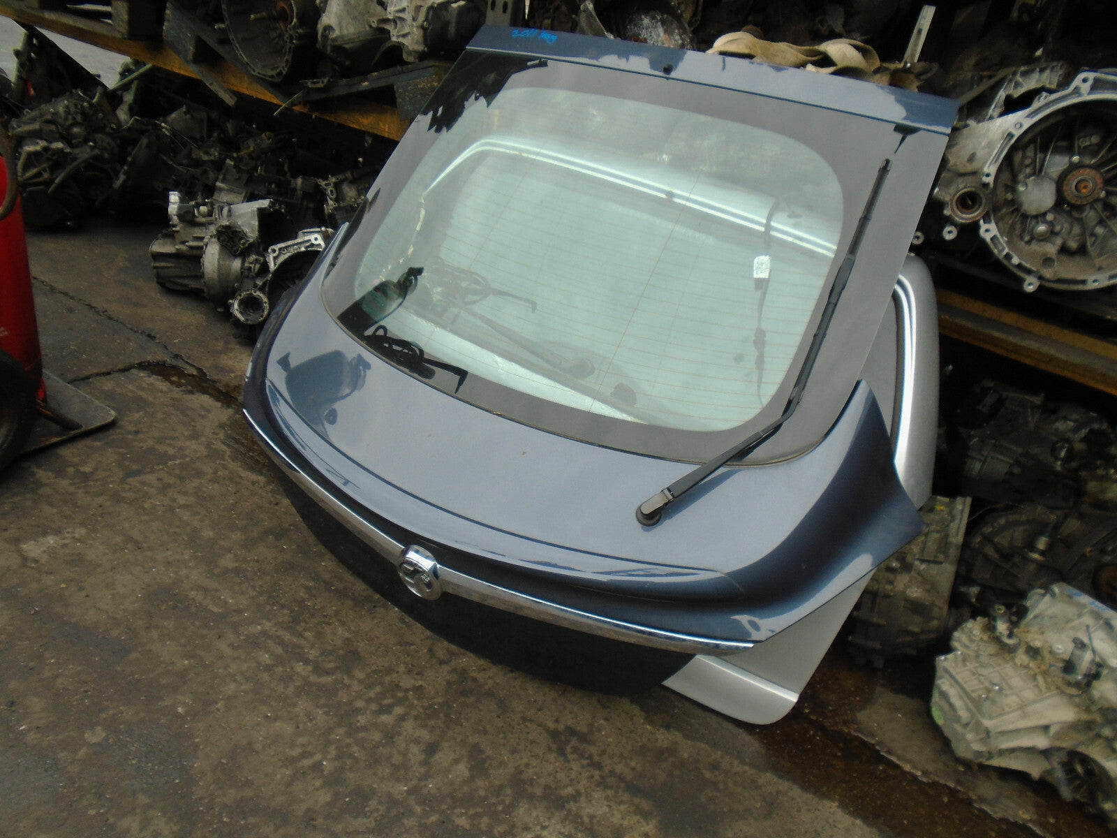 VAUXHALL INSIGNIA A 2011 REAR COMPLETE BOOTLID TAILGATE BLUE GREY