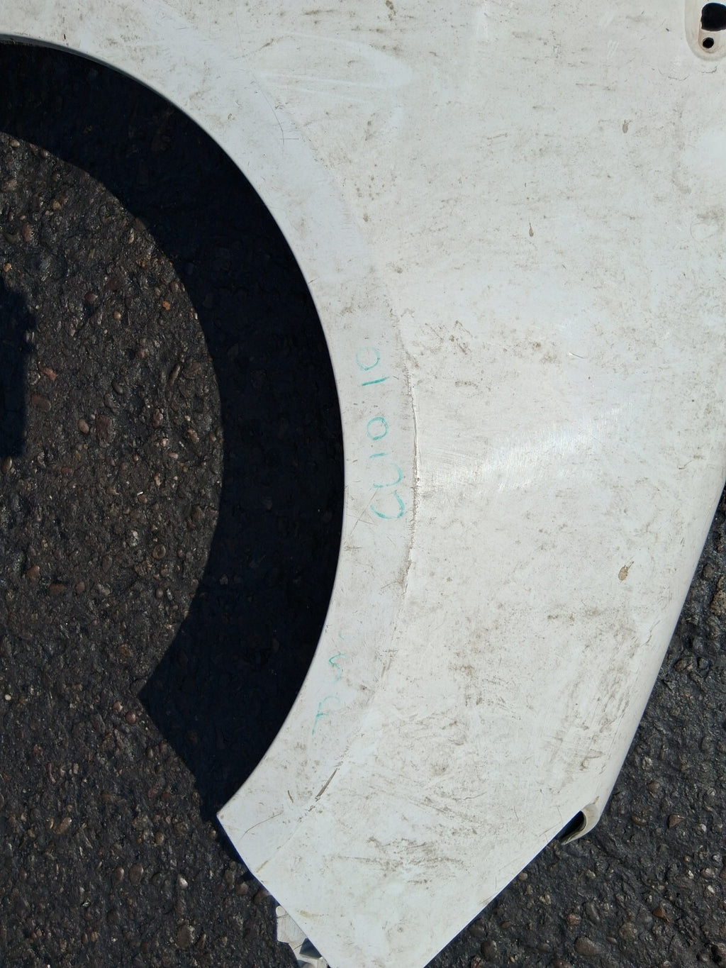 RENAULT CLIO MK3 2010 OS DRIVER SIDE WING PANEL WHITE