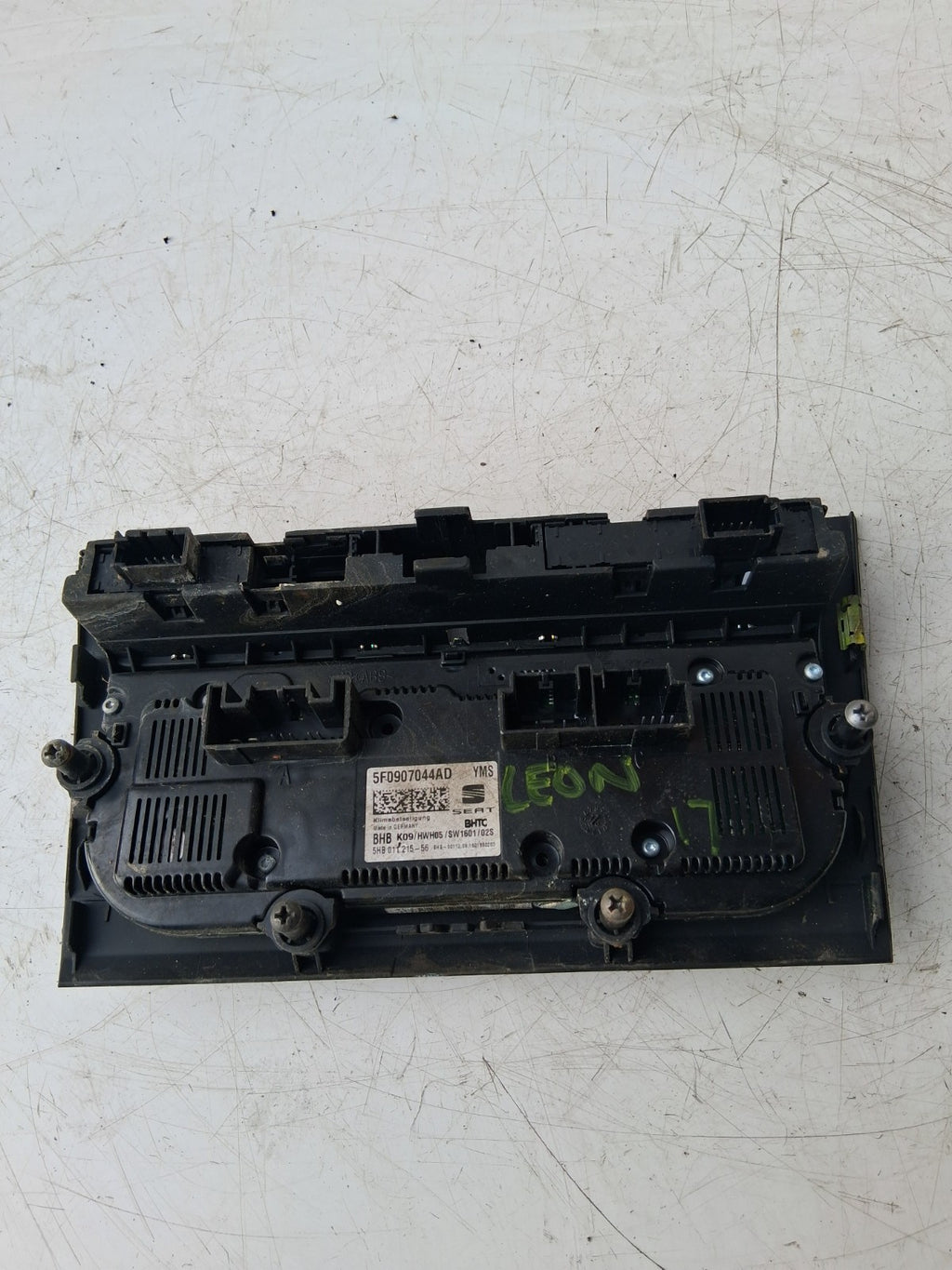 SEAT LEON 2017 MK3 AIR CON HEATER RADIO CONTROL PANEL 5F0907044AD
