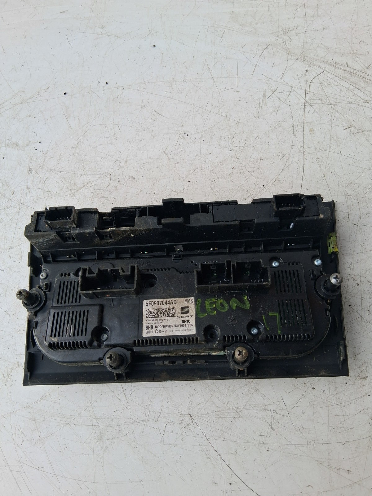 SEAT LEON 2017 MK3 AIR CON HEATER RADIO CONTROL PANEL 5F0907044AD
