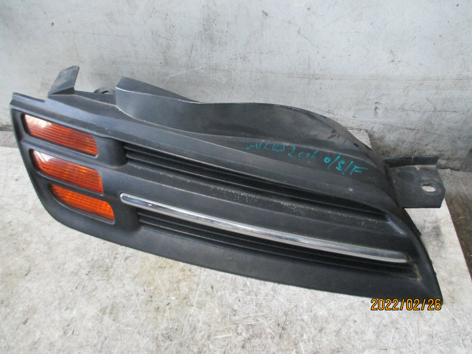 NISSAN MICRA 2004 K12 OSF DRIVER SIDE FRONT FOGLIGHT GRILL