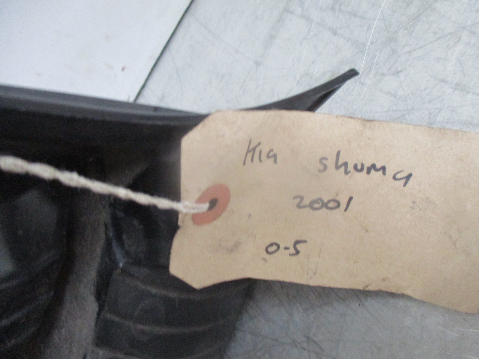 Kia Shuma used os driver rear lamp light with bulb holders RH 96-01 OK2B151140