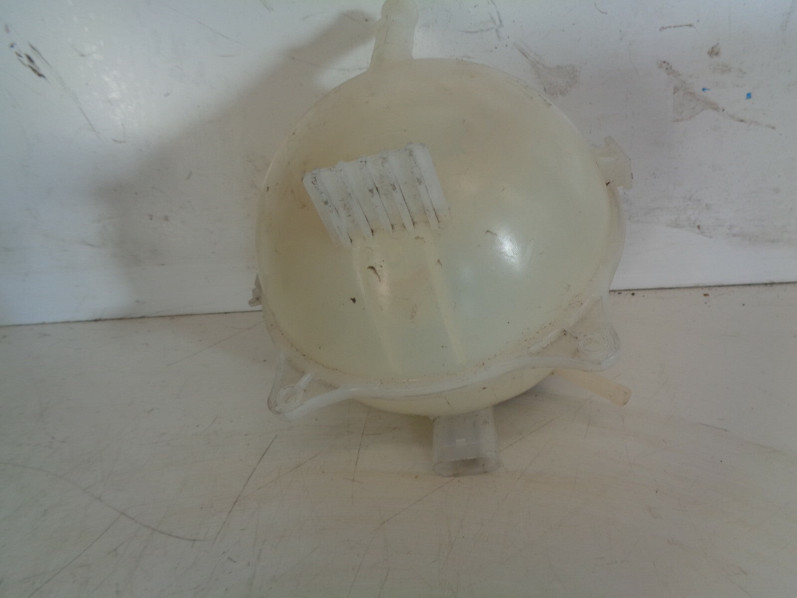 AUDI A1 2013 8X WATER EXPANSION RESERVOIR BOTTLE TANK 6Q0121407B