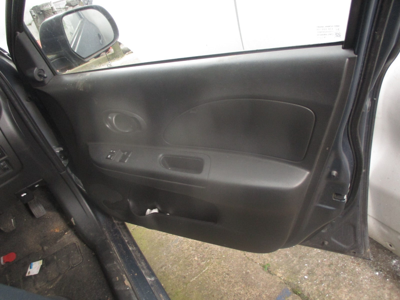 2016 NISSAN MICRA K13 MK4 5 DOOR OSF DRIVER SIDE FRONT RIGHT DOOR CARD PANEL