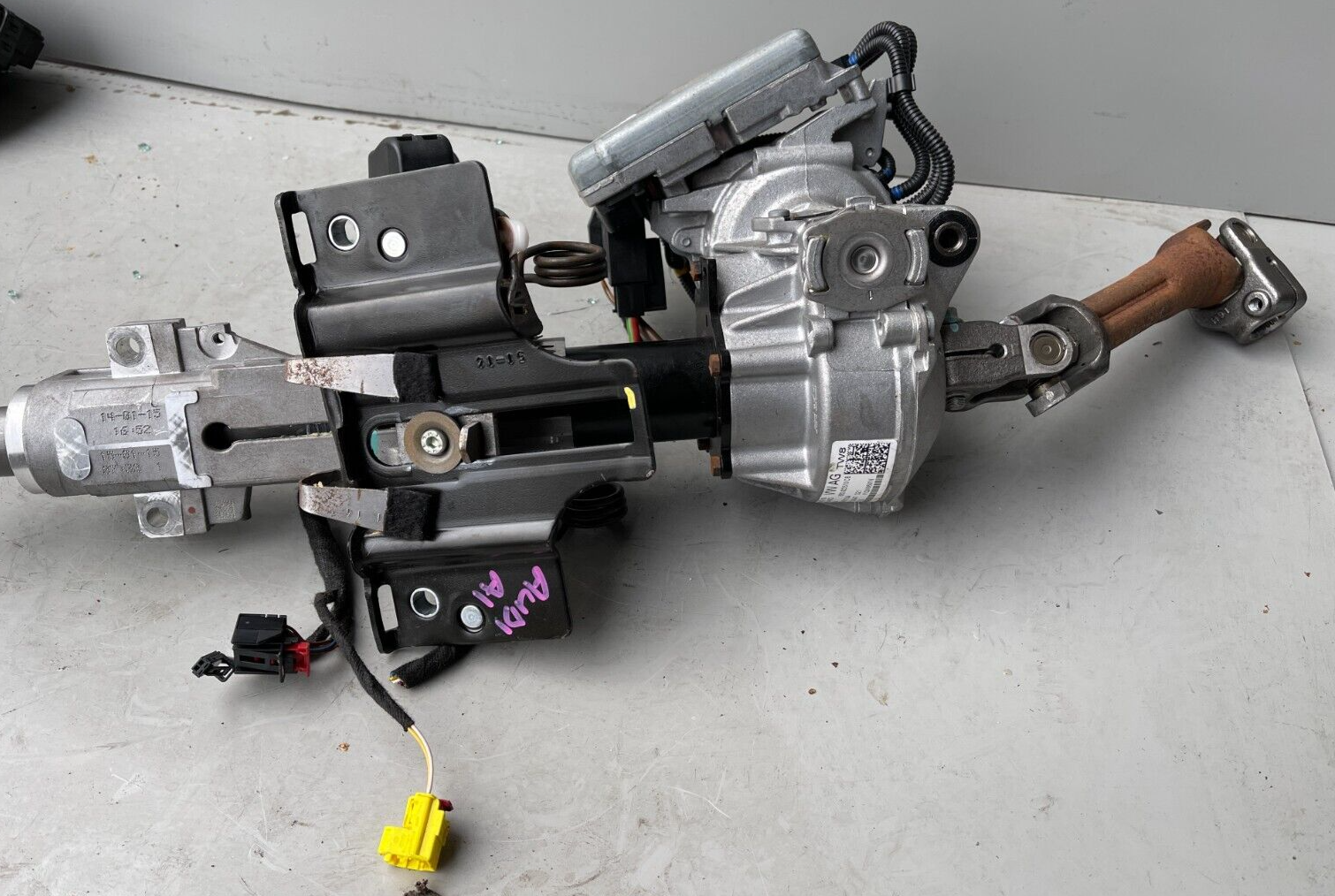 AUDI A1 ELECTRIC POWER STEERING COLUMN 6R2909144AB 6R2909144E
