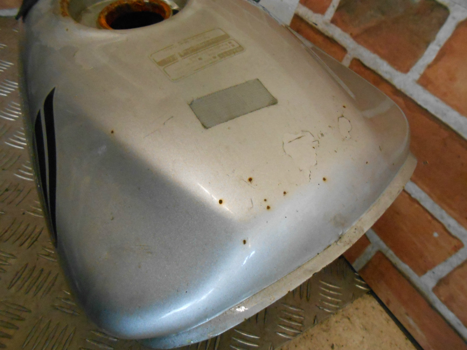 HONDA LS 125 R 2004 STEEL PETROL FUEL TANK & PETROL TAP SILVER
