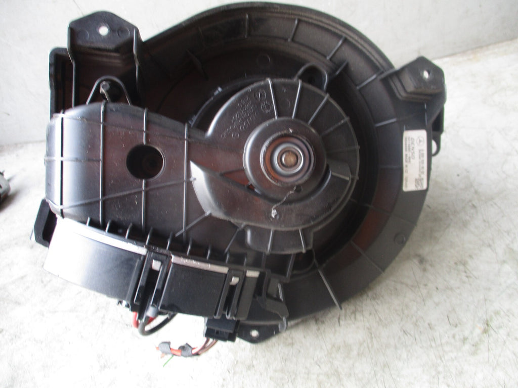 2021 MERCEDES SPRINTER W907 AIR CON HEATER BLOWER MOTOR  A0008308002