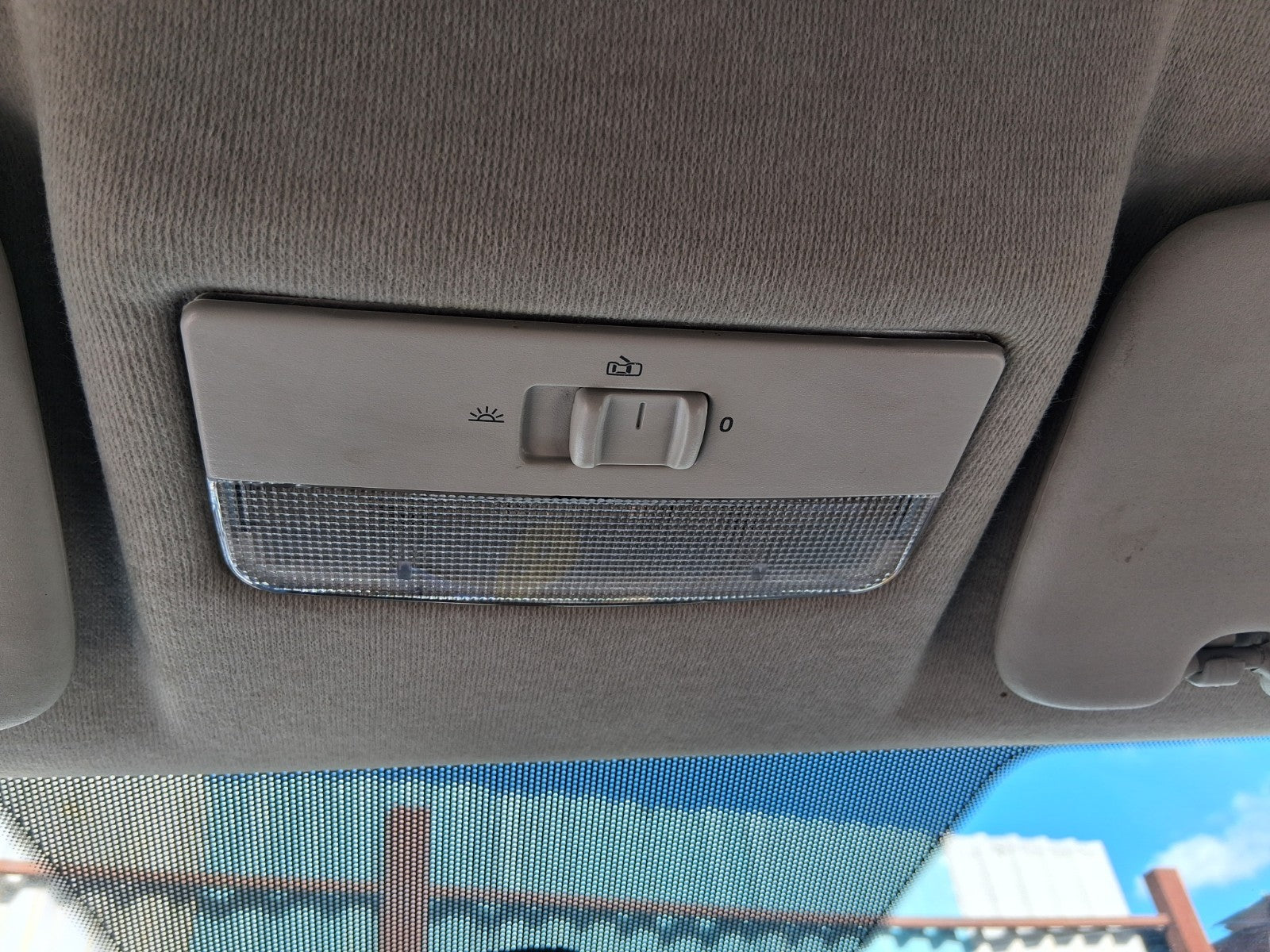 2011 VW VOLKSWAGEN FOX FRONT INTERIOR ROOF READING COURTESY LIGHT