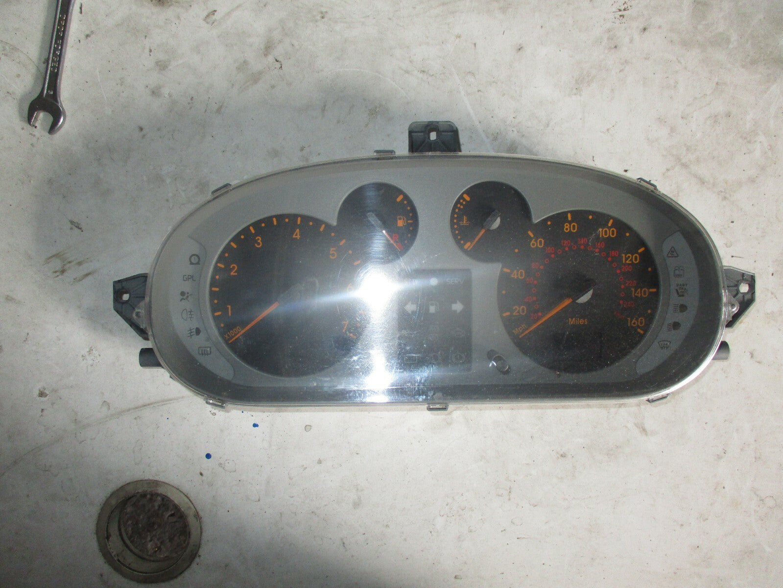 RENAULT SCENIC MK2 1.9 DCI SPEEDO CLOCKS SPEEDOMETER 216588693