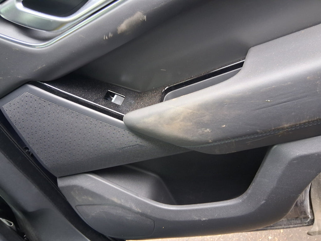 2024 RANGE ROVER VELAR P400e OSR DRIVER REAR DOOR CARD WITHOUT SWITCH