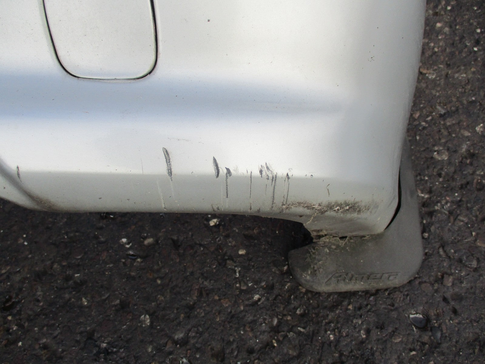 NISSAN ALMERA MK2 N16 REAR BUMPER COMPLETE SILVER