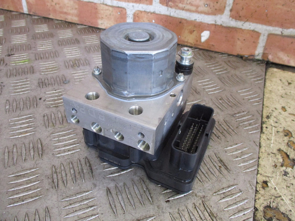 VAUXHALL CORSA E 2017 1.4 PETROL ABS BRAKE PUMP 2265106516 0265956292 BDP