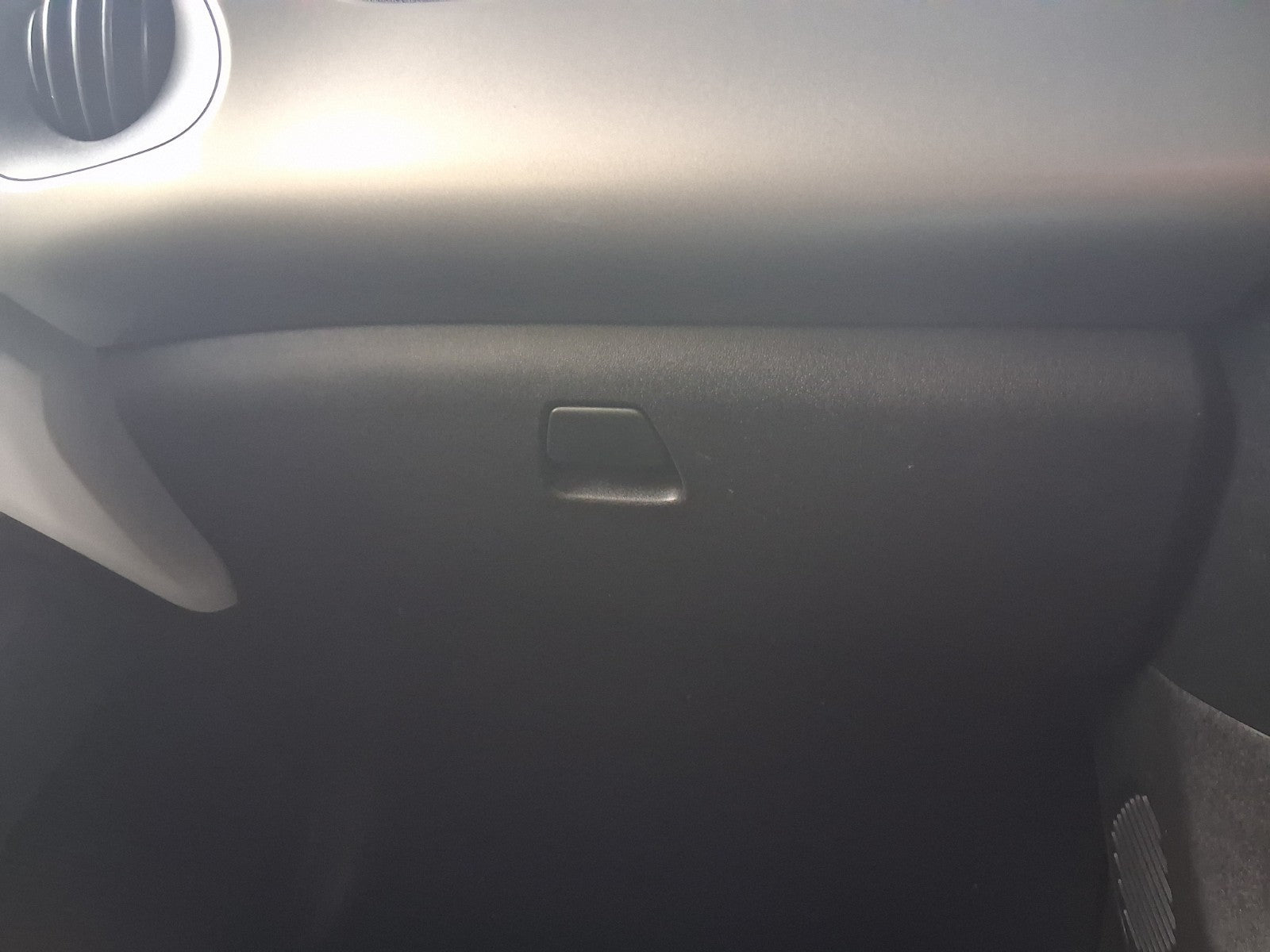 2018 CITROEN C1 FLAIR MK2 DASHBOARD GLOVE BOX STORAGE COMPARTMENT