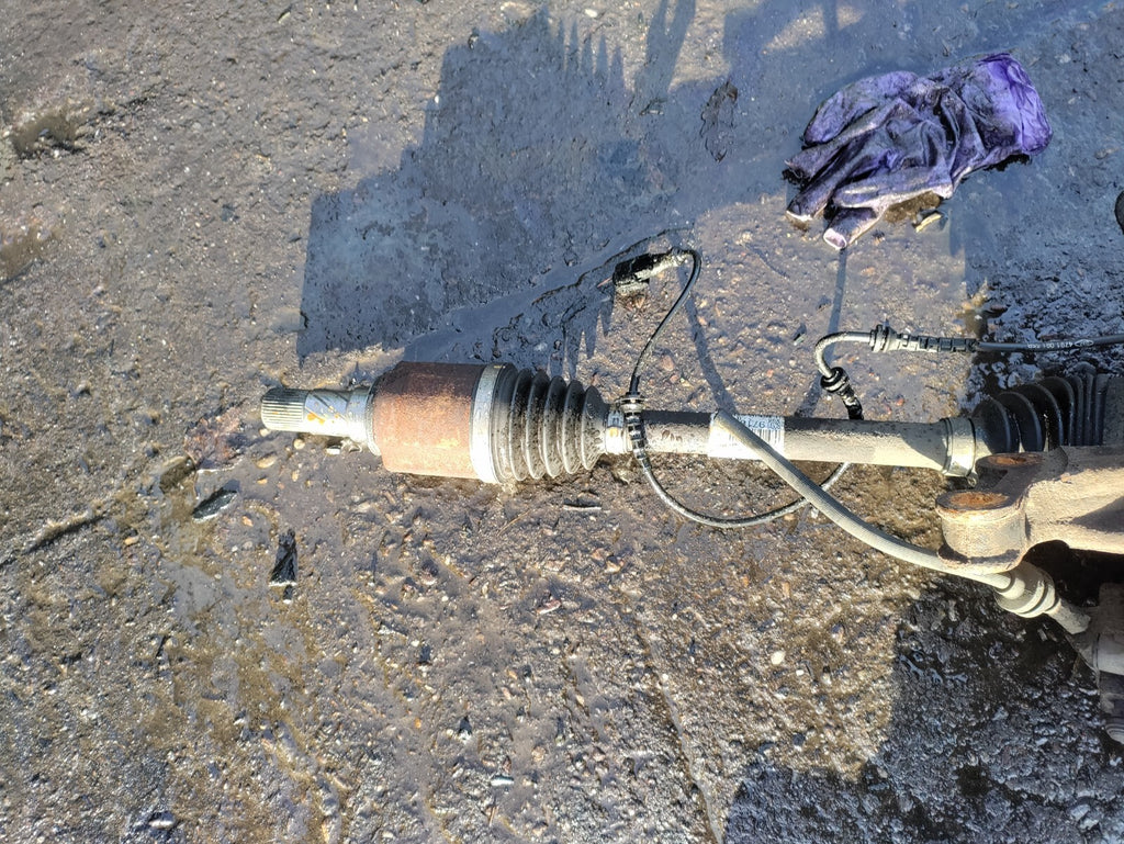 2015 RENAULT MEGANE 1.6 DIESEL NSF PASSENGER FRONT HUB & DRIVE SHAFT 8200971861