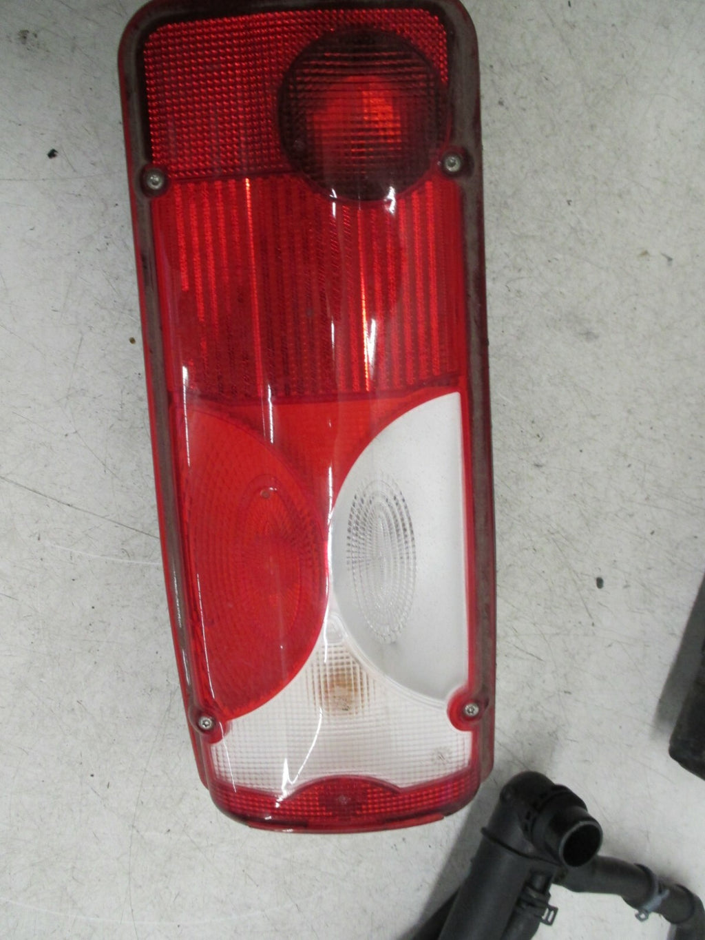 MERCEDES SPRINTER 2008 MK2 NSR REAR PASSENGER SIDE TAIL LIGHT A9068201664