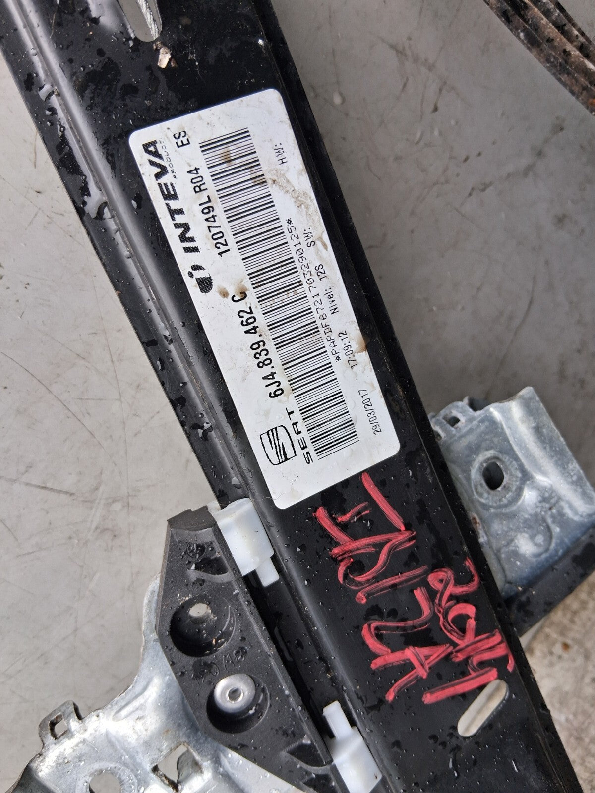 SEAT IBIZA 6J 2017 OSR DRIVER SIDE REAR RIGHT MANUAL WINDOW REGULATOR 6J4839462C