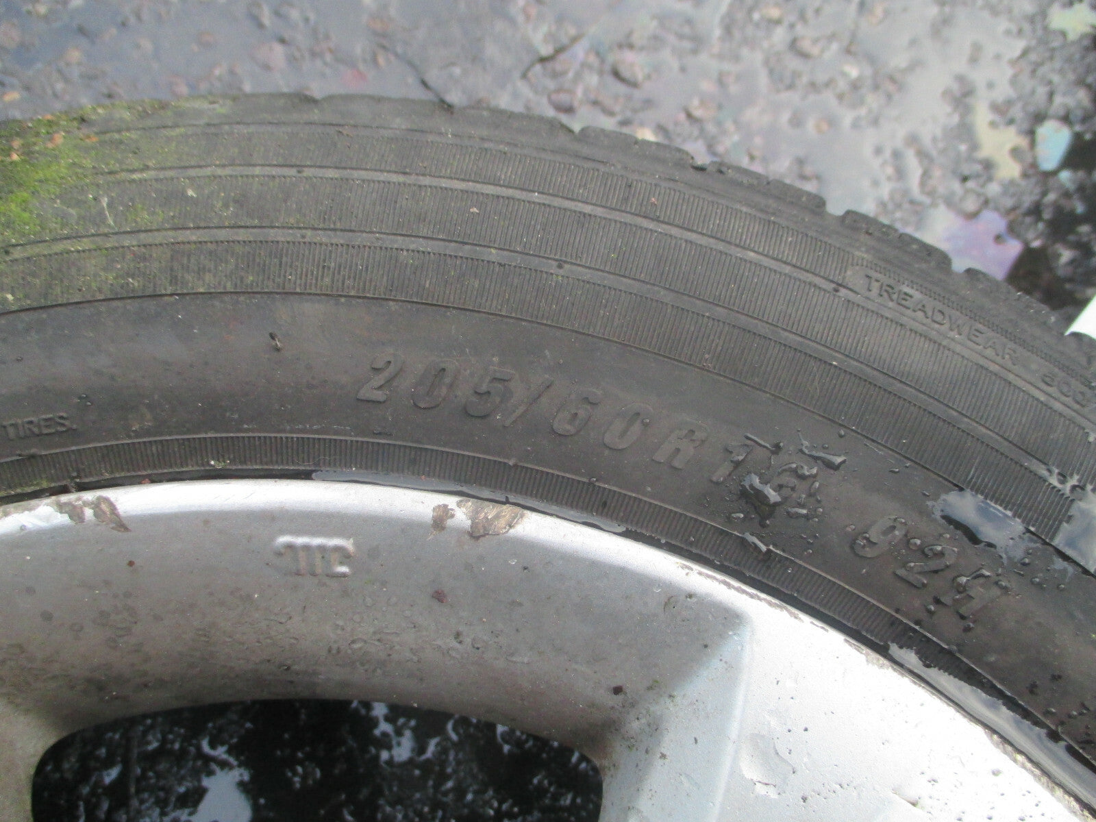 HYUNDAI i40 2012 16 INCH ALLOY WHEEL RIM WITH TYRE  205/60R16 REF 1