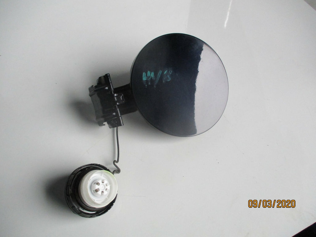 LEXUS CT 200h 2015 PETROL DIESEL FUEL FILLER CAP COVER FLAP DOOR DARK PURPLE