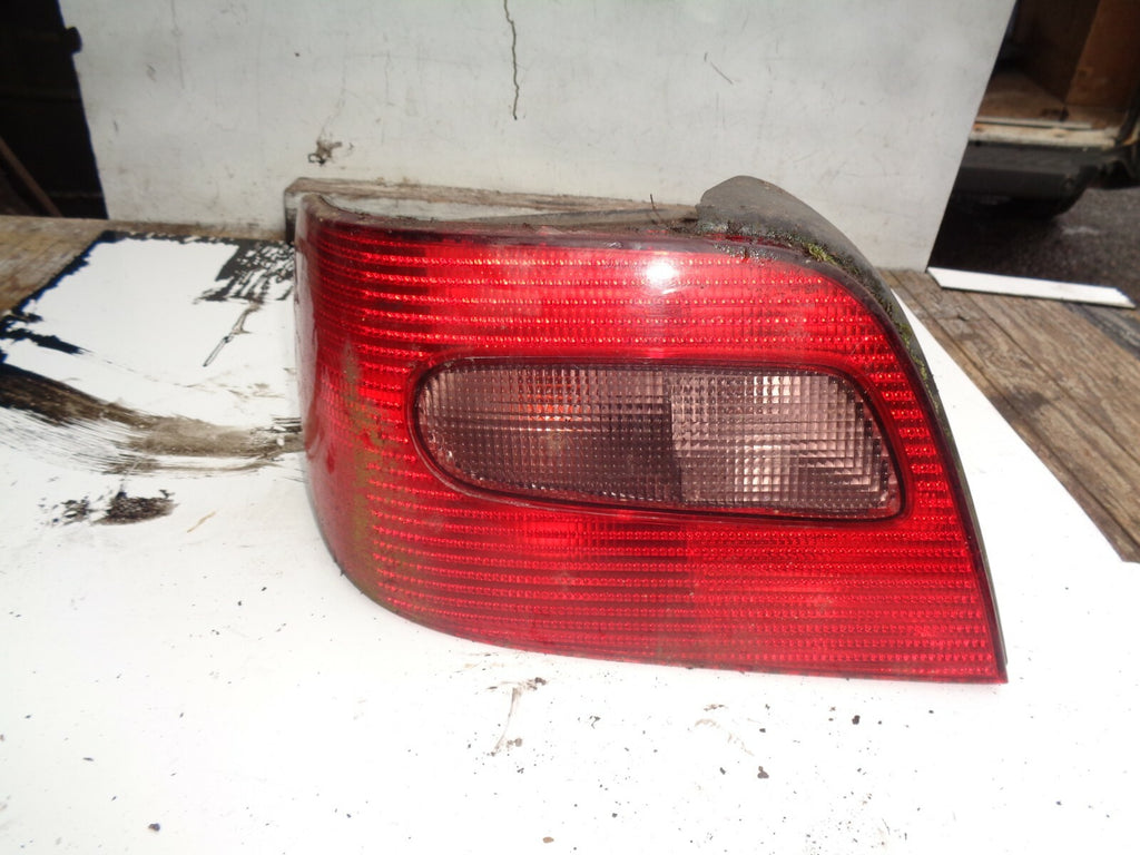 CITROEN XSARA 1998 PASSENGER NEAR SIDE REAR LIGHT