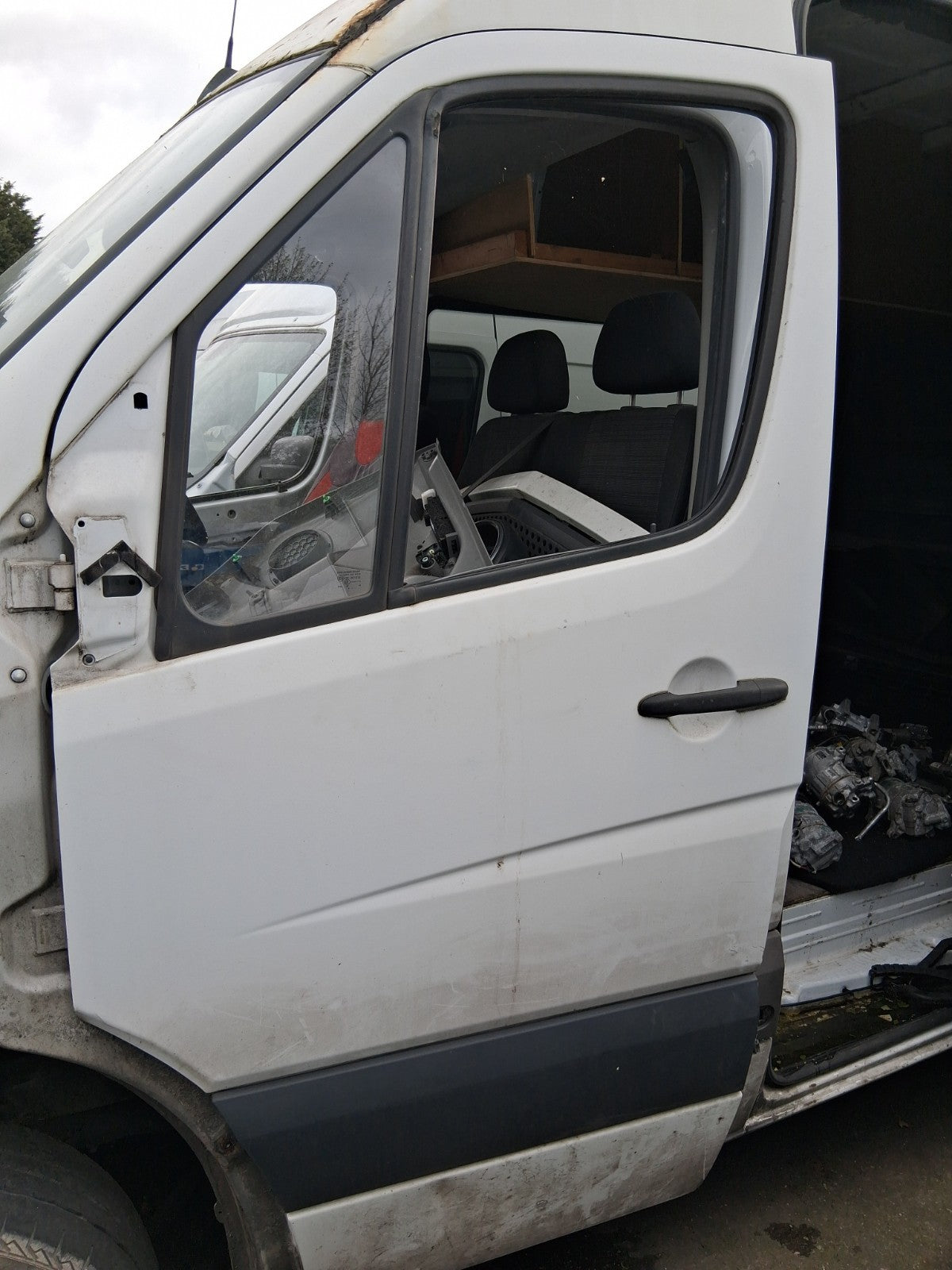 2016 MERCEDES SPRINTER MK2 W906 NSF PASSENGER SIDE FRONT LEFT BARE DOOR WHITE