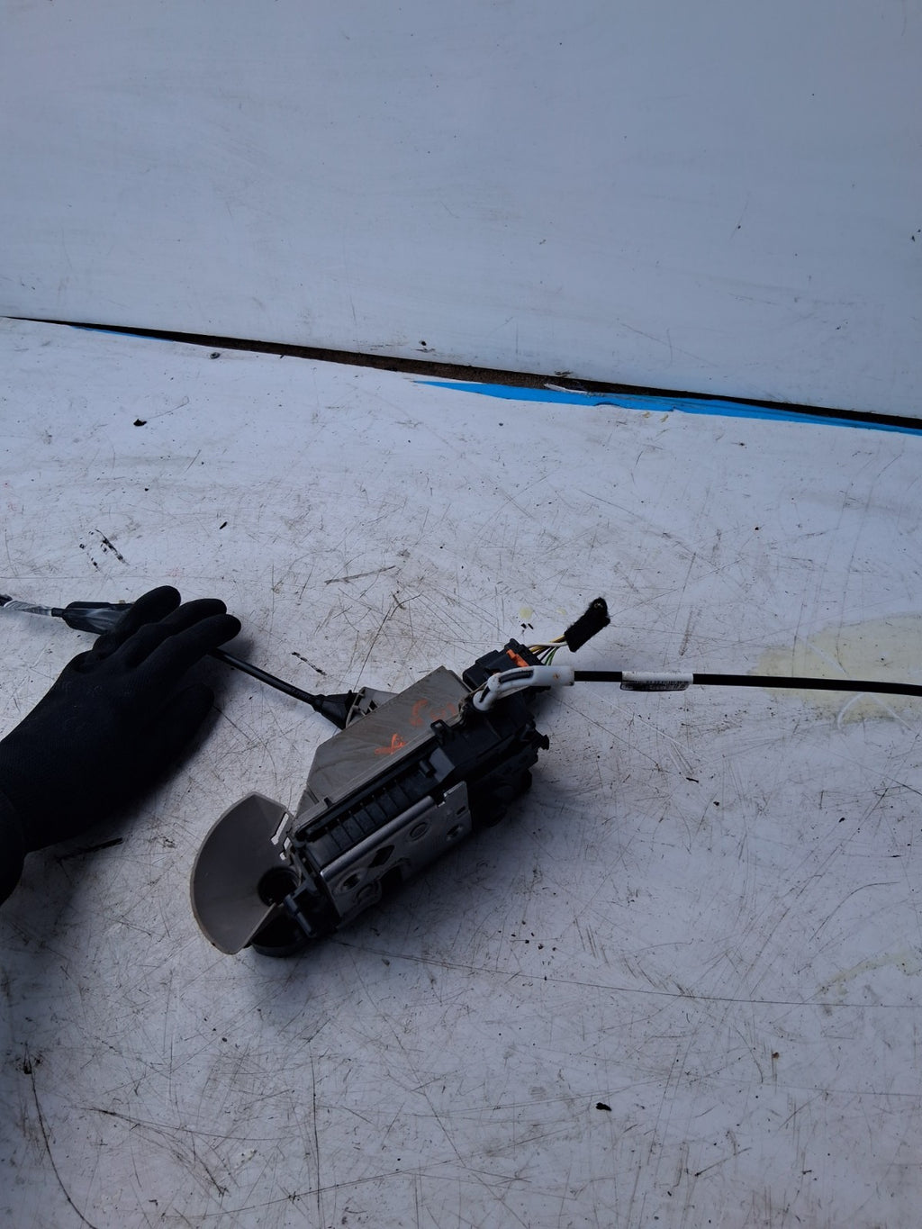 2017 PEUGEOT 20 DOOR LOCK MECH 9812501080