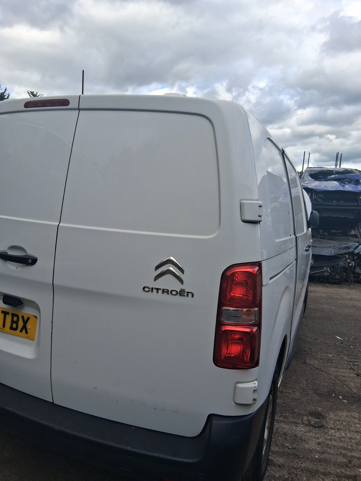 2019 CITROEN DISPATCH VIVARO MK3 OSR DRIVER SIDE REAR COMPLETE DOOR WHITE EWP
