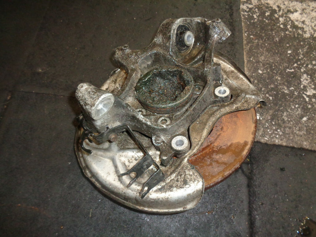 AUDI A5 2017 MK2 8W6  2.0 DIESEL OSR DRIVER REAR WHEEL HUB