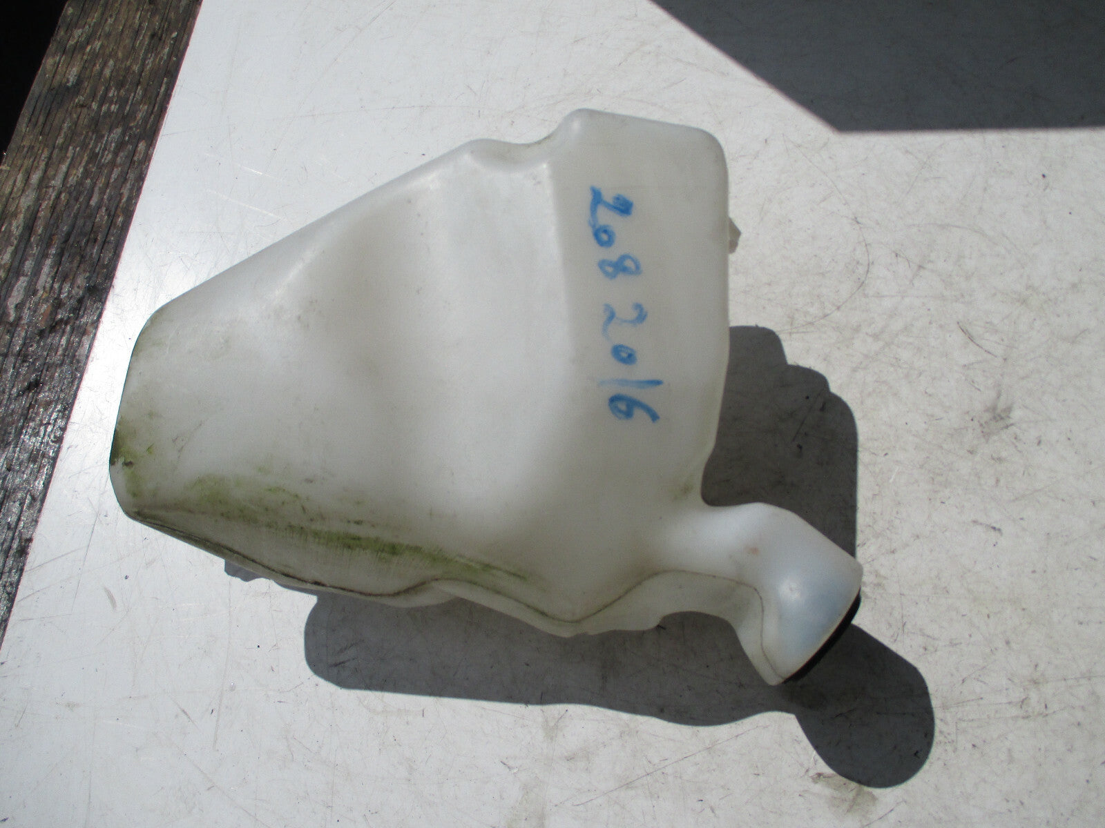 PEUGEOT 208 2016 WINDSCREEN WINDOW WASHER FLUID BOTTLE WATER TANK 9683988680