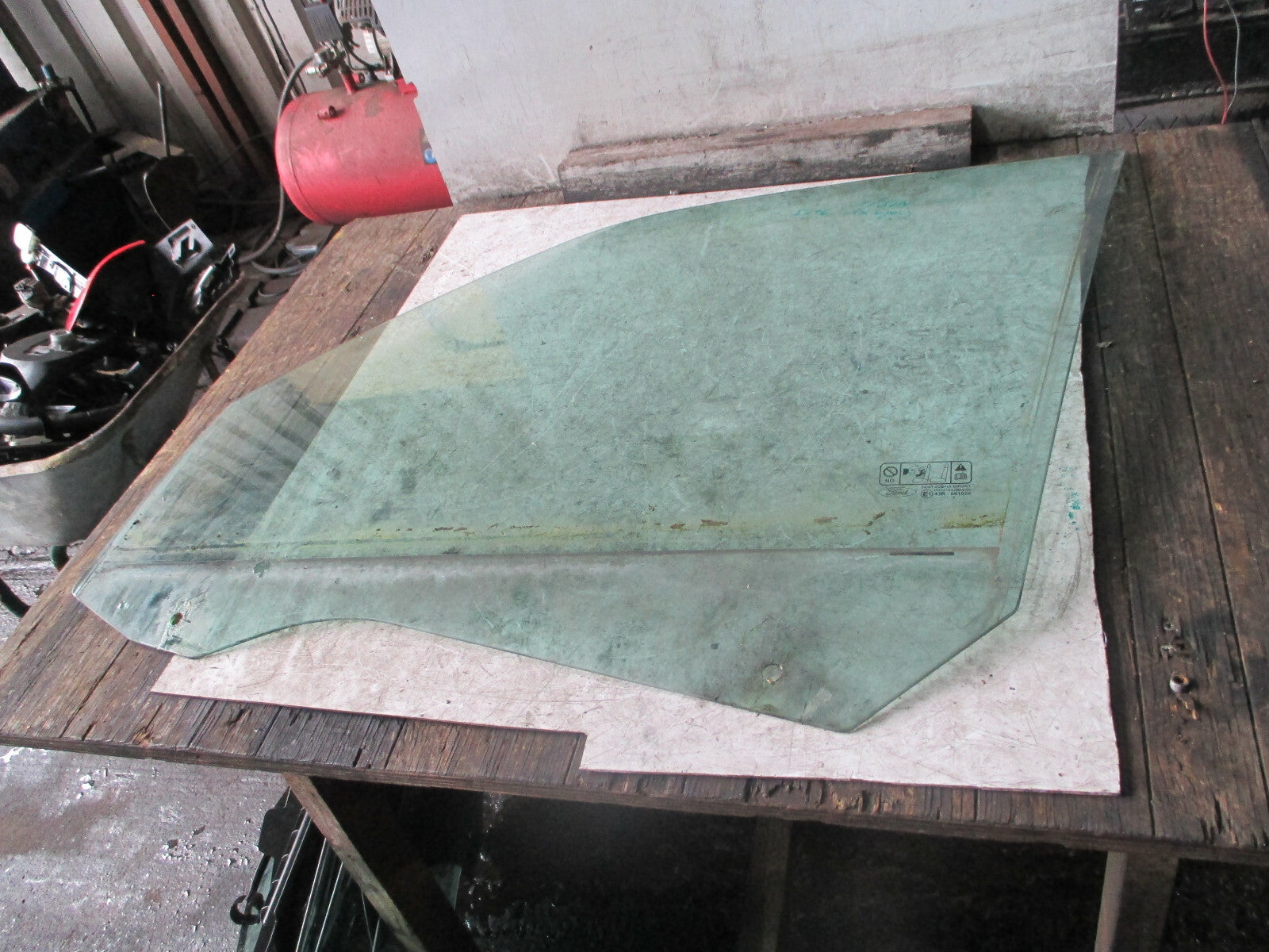 FORD GALAXY 2013 NSF PASSENGER SIDE FRONT DOOR WINDOW GLASS