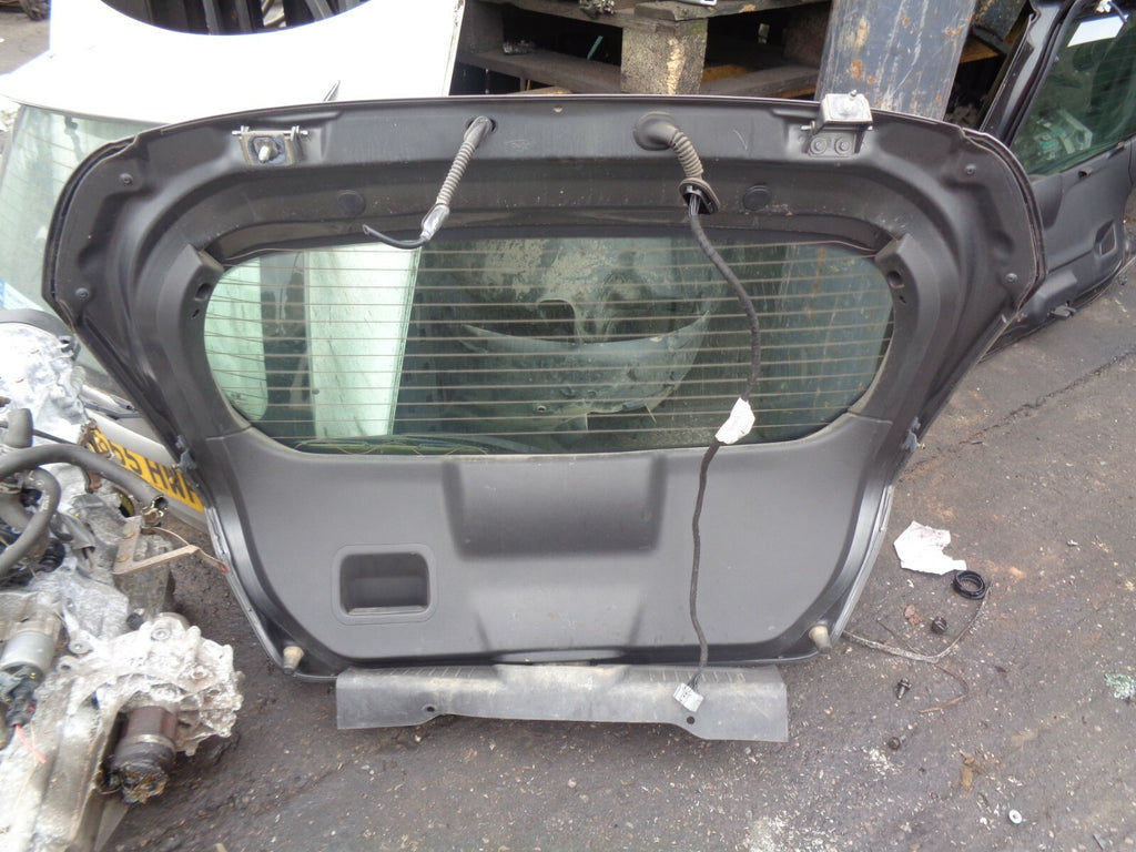 FORD FIESTA MK7 2016 HATCHBACK REAR COMPLETE TAILGATE BOOTLID GREY