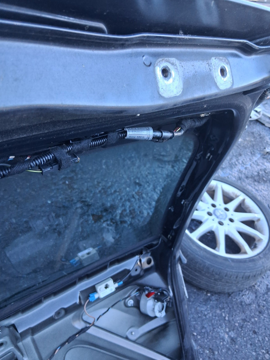 2004 BMW X3 E83 COMPLETE REAR TAILGATE BOOTLID BLACK