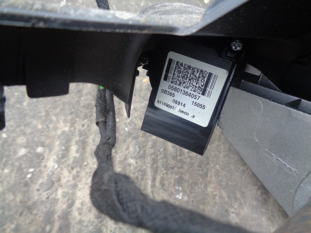 IVECO DAILY VAN 2015 MK5 STEERING COLUMN STALKS STEERING WHEEL COMPLETE UNIT