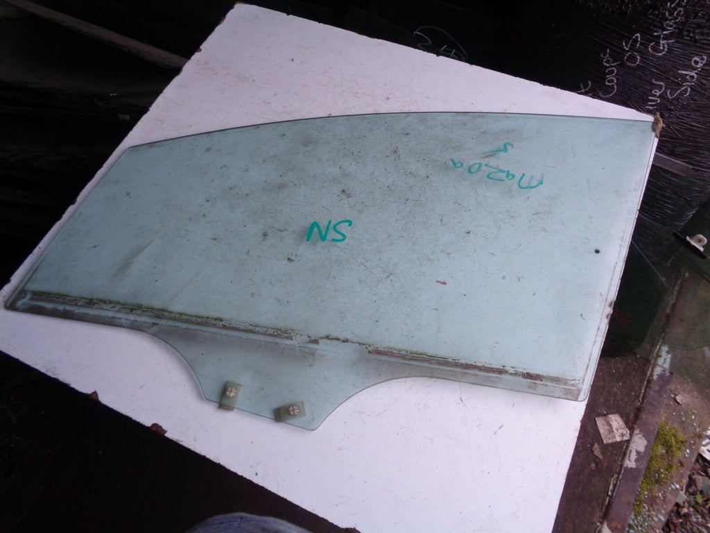 MAZDA 5 NS PASSENGER SIDE FRONT DOOR WINDOW GLASS