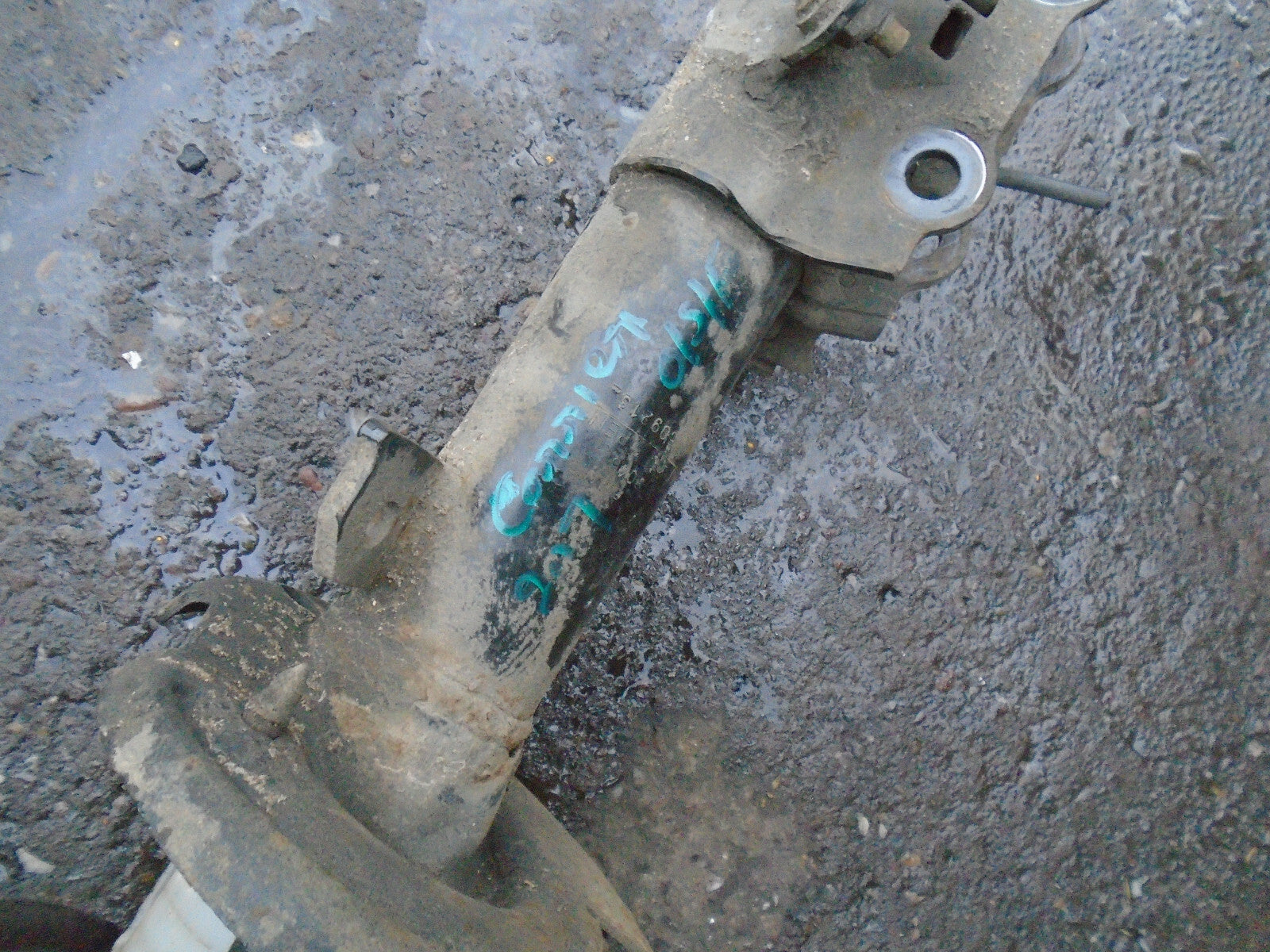 FORD TRANSIT COURIER 2017 1.5 DIESEL OSF DRIVER SIDE SPRING SHOCK
