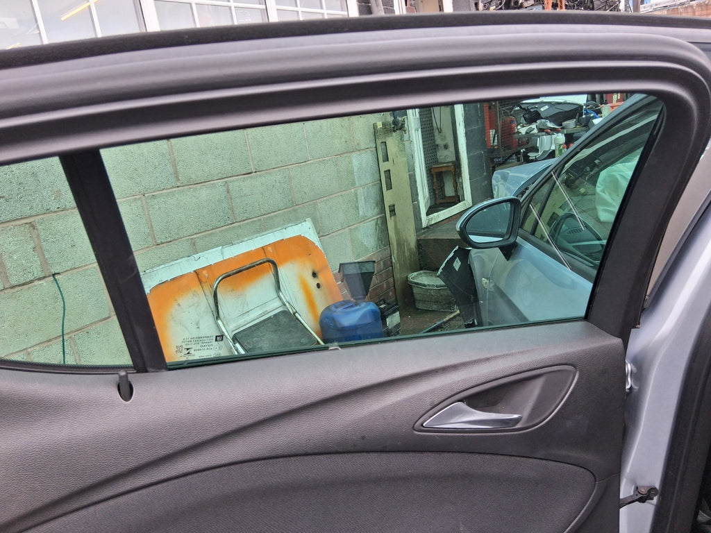 2019 VAUXHALL ASTRA K NSR PASSENGER SIDE REAR LEFT WINDOW GLASS