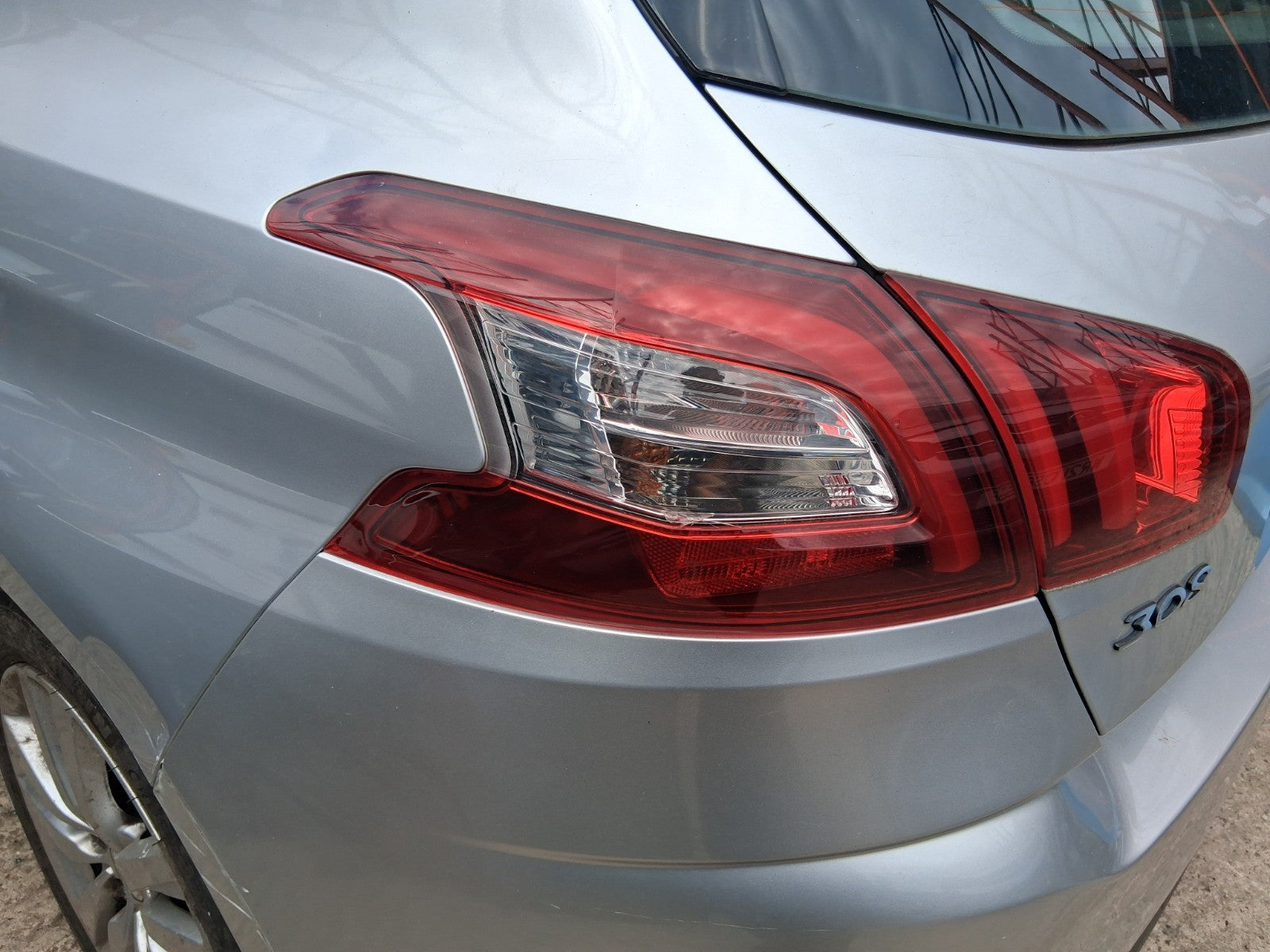 2014 PEUGEOT 308 MK2 HATCHBACK NSR PASSENGER SIDE REAR OUTER TAIL LIGHT LAMP