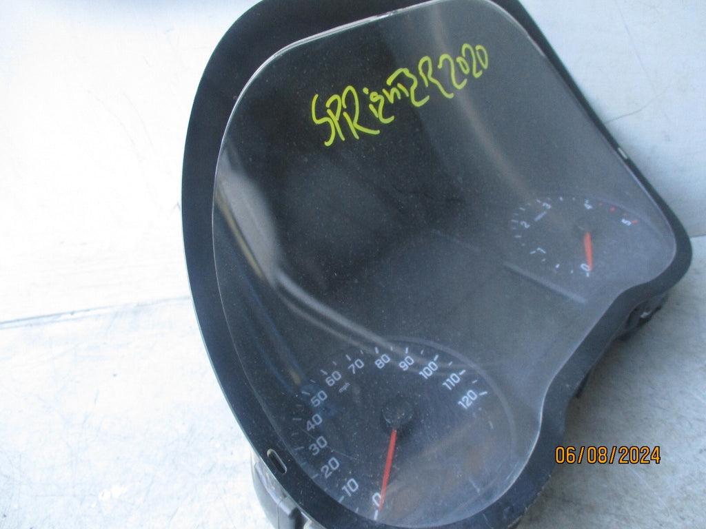 2020 MERCEDES BENZ 2.1 DIESEL SPRINTER SPEEDOMETER CLUSTER A9079002806